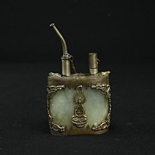 《玖隆蕭松和 挖寶網XR》B倉 託拍 金屬 玉石製 和闐玉觀音 煙器 底款 乾隆年製 重約 185g (01524X)