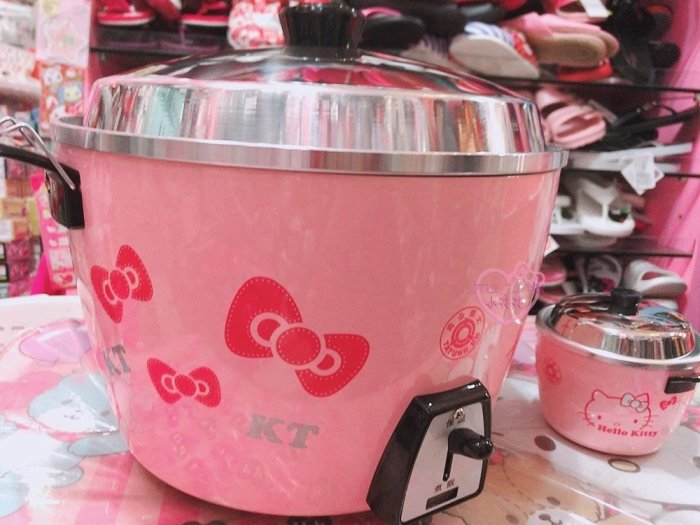♥小花花日本精品♥ Hello Kitty 限量粉色大同電鍋 大同10人份電鍋 蒸口罩必備 造型可愛 現貨