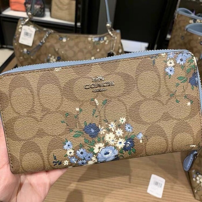 （Outlet特惠）COACH 29931 新款女士花朵拉鏈長夾 手拿包 附購買證明