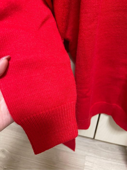 正韓鮮紅色造型🧶上衣