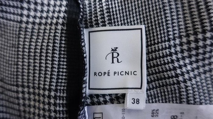日本品牌【Rope Picnic】千鳥紋 荷葉小立領 氣質美衣~直購價299~🌵3/13蝦
