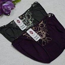 【Mode Marie】曼黛瑪璉【F6257-1】繡花內褲~M,L~深綠,深紫~網紗褲