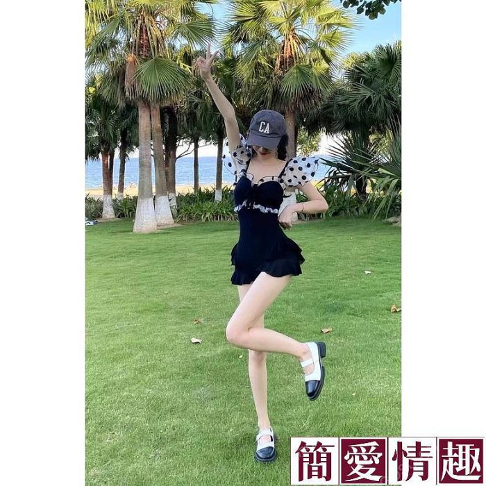 泳衣女泡溫泉波點小胸帶遮肚顯瘦性感甜美ins風泳裝女【簡愛情趣】