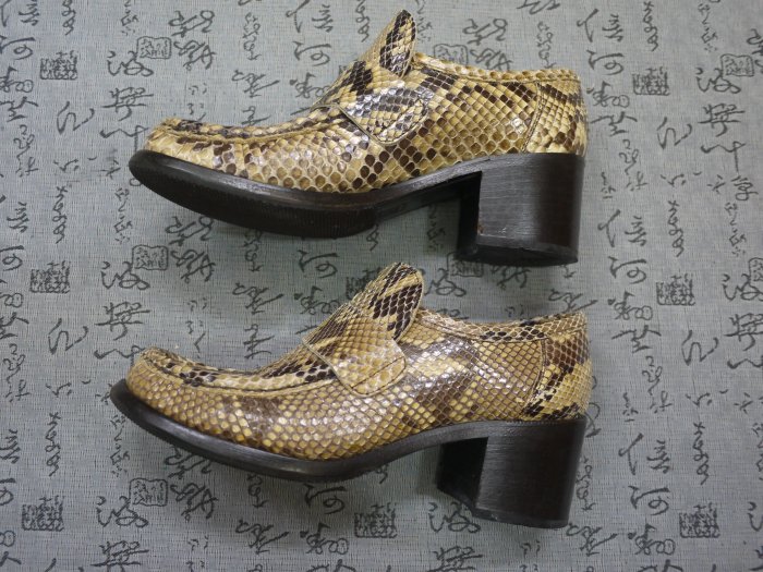 義大利製 原廠盒裝 Patrick Cox 高級蟒蛇皮粗跟鞋 EUR 37 USA 6.5 JPN 23.5 CM