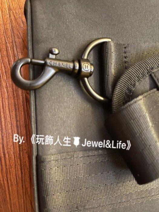 品牌VIP經典贈品MAKE UP系列💯 Chanel 超美 基本款皮質LOGO 加厚尼龍防潑水材質 黑白配色 旅行袋 斜背包 行李袋