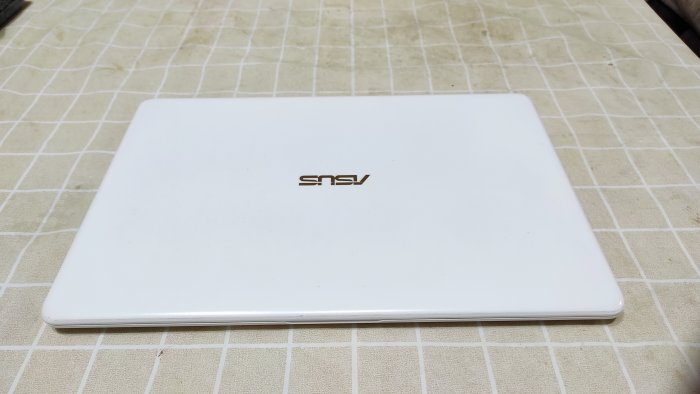 ASUS X510UQ 15吋 FHD i5-7200U 8G 1T HDD+128GSSD 940MX 雙硬碟窄邊框輕薄筆電