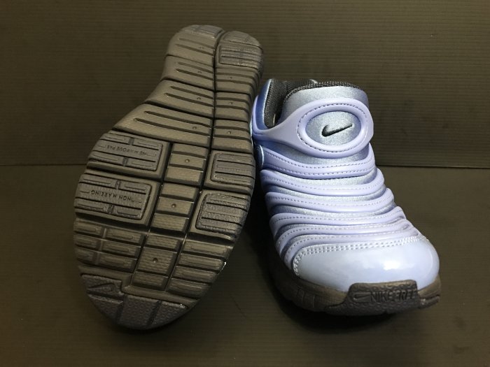 Nike 全新 運動童鞋 超輕 超軟 淡藍色 343738-414 毛毛蟲鞋 US 1-3Y號