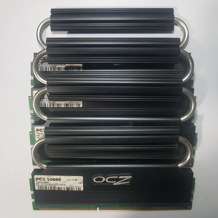 OCZ 大衛肯尼 DDR3 2GB PC3 10666 9-9-9 1.7V 桌上型記憶體、二手測試良品【售價為單支價】