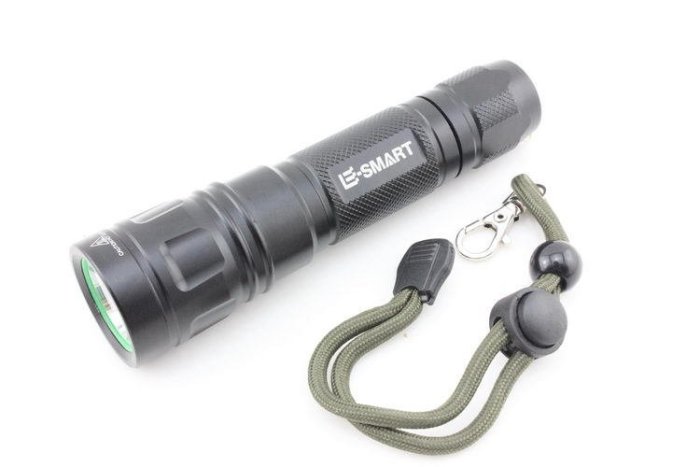 【亞昕光電】E-SMART 進口 CREE XM-L2神火F12 戶外強光手電筒5檔1198流明 充電18650【全配】