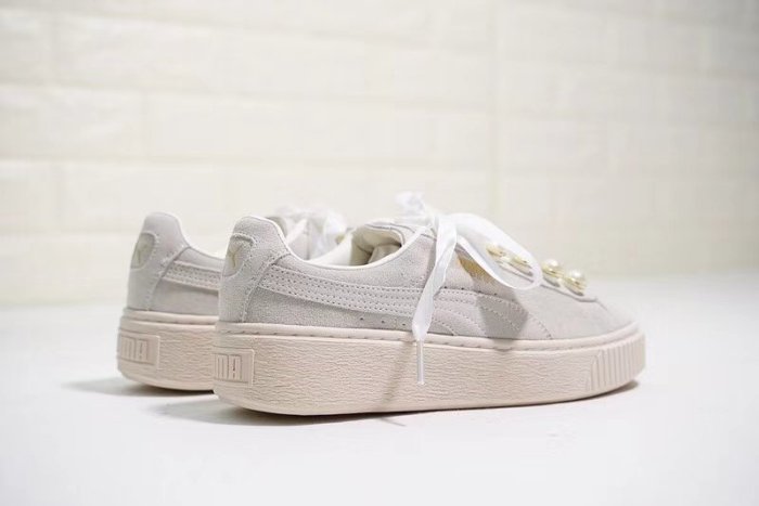 Puma basket platform metallic珍珠絲帶厚底松糕休閑板鞋“米白珍珠”366688-02