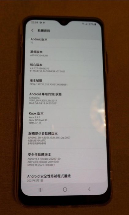 三星 Galaxy A20 型號：SM-A205GN 6.4吋大螢幕 3G/32G 作業系統Android 11 二手 外觀九成新 使用功能正常