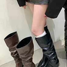 💕預購💕MeiPing家 2023Autumm ：）秋冬新款高級感女神褶皺瘦腿堆堆長筒靴