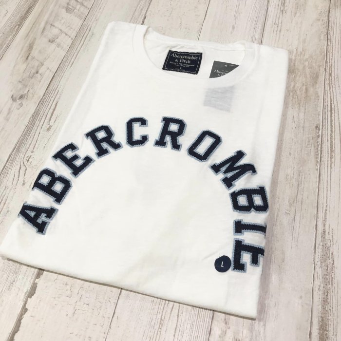 Maple麋鹿小舖 Abercrombie&Fitch ＊ AF 白色電繡字母短T ＊ ( 現貨L號 )