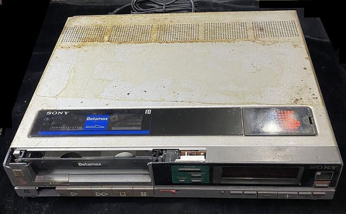 二手 零件機 SONY BETAMAX SL-650W 錄放影機 / 免運費 / lo 故障機 BETA