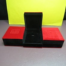 【競標網】紅色絨布(胸墬)珠寶(8*7公分)收納盒3個(天天超低價起標、價高得標、限量一件、標到賺到)