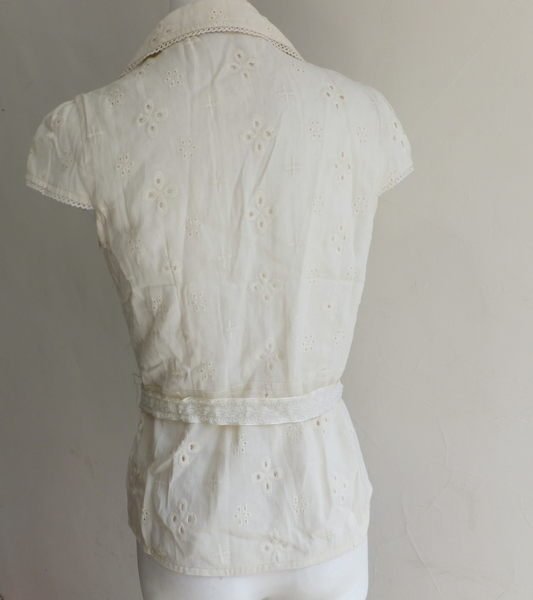 專櫃 RING 夏季 麻料 簍空刺繡 綁帶 顯瘦 小外套 -鵝黃- S號(M)-新-附 蕾絲腰帶