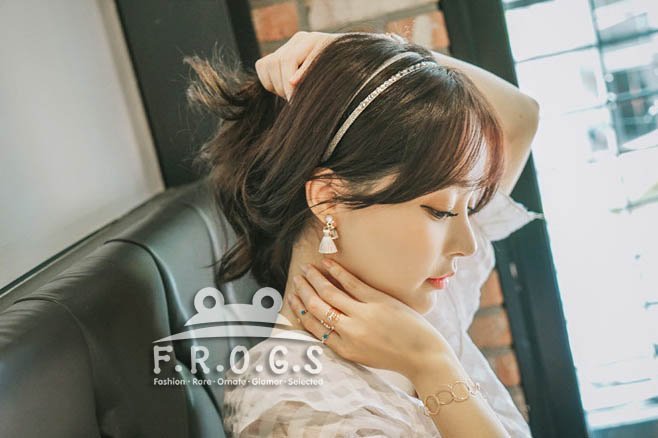 F.R.O.G.S A010205韓國進口粉色流蘇珍珠水鑽不對稱造型耳環耳針耳釘耳扣耳勾耳掛(現貨)