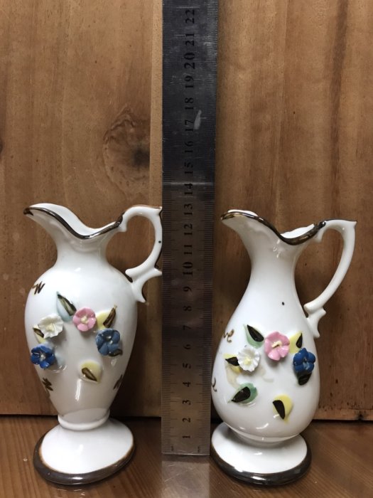 早期 立體 造型 小花瓶 2個 花器 一元起標 下標前請詳閱賣場規則