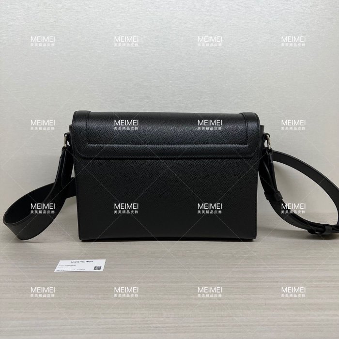 30年老店 預購 LOUIS VUITTON NEW FLAP 郵差包 斜背包 Taiga 皮革 黑色 M30807 LV