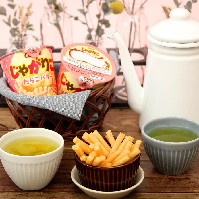 (優惠)拉薩夫人-日本 Calbee 薯條杯杯 奶油明太子馬鈴薯口味 一箱/12罐