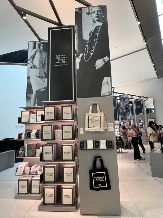 [ PS ] ❤️ 現貨全新 Chanel x V&A 聯名限量帆布袋 100% 正品 展覽限定帆布包 手提包 托特包