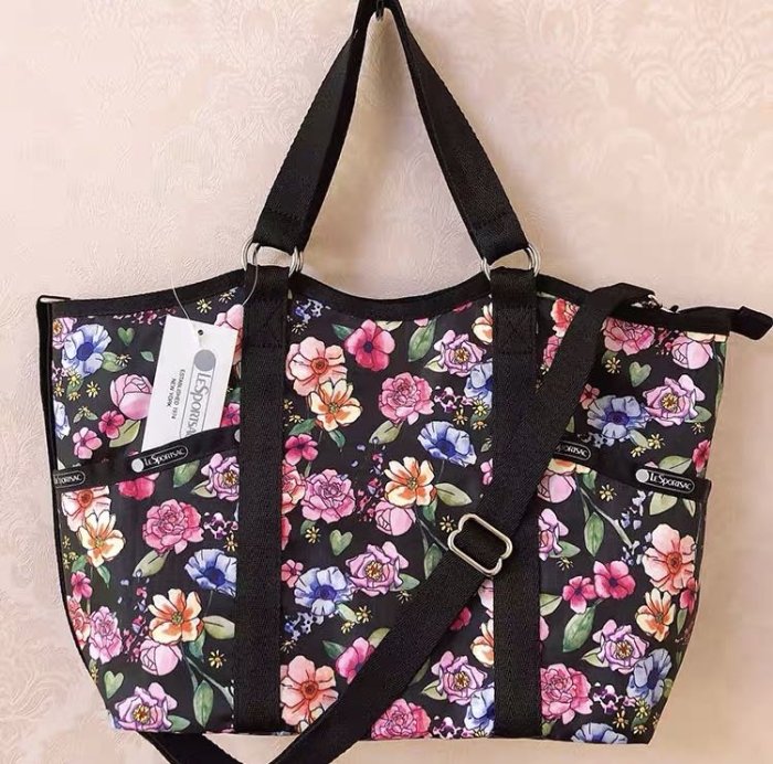 LeSportsac 黑底月光花園 手提 肩背 斜背 多用包款 輕量 降落傘防水材質 9811 限量