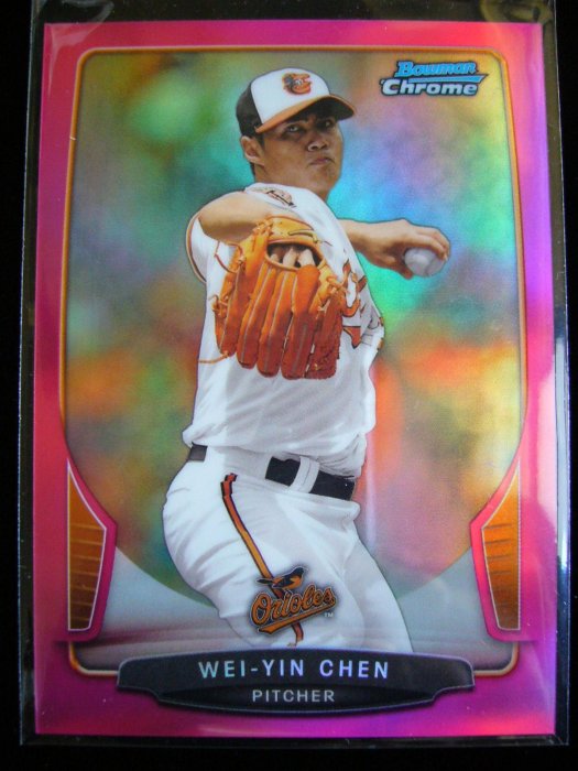 陳偉殷漂亮限量35金屬洋紅亮面平行卡 2013 Bowman Chrome Magenta Refractor