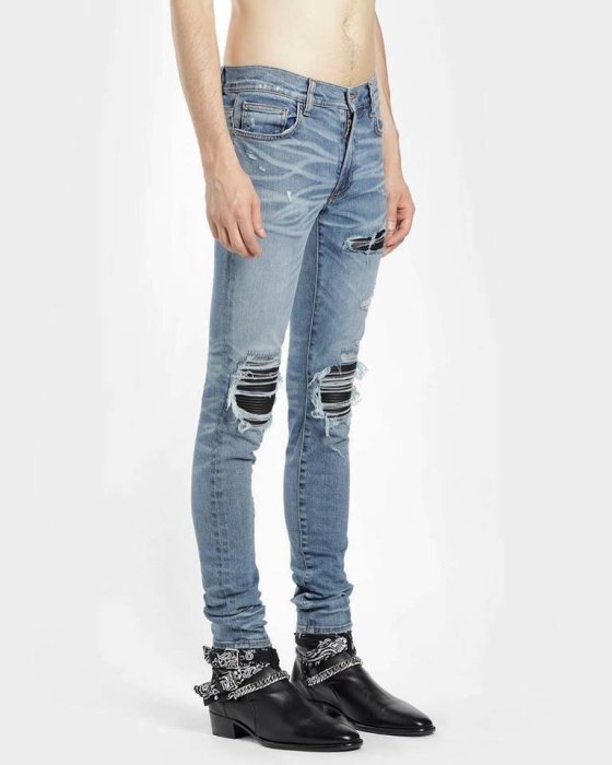 [ 羅崴森林 ] AMIRI SS19現貨LIGHT BLUE WASHED MX1 JEANS藍刷破鑲黑皮革彈力牛仔褲