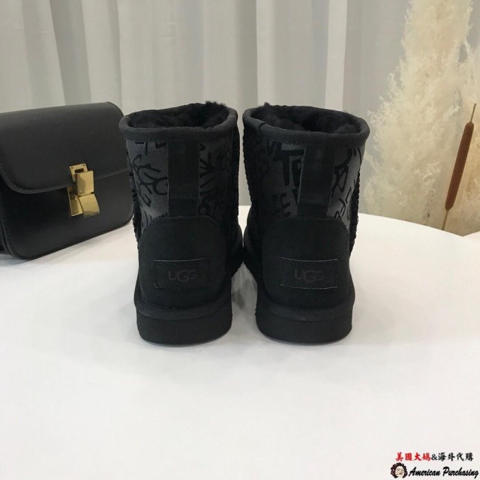 潮品爆款澳洲 UGG 7034 情侶款塗鴉印花 簡約造型風 黑色男款雪地靴 OUTLET-雙喜生活館