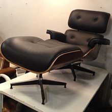 【 一張椅子 】 經典名椅 Eames, Charles & Ray Lounge Chair and Ottoman