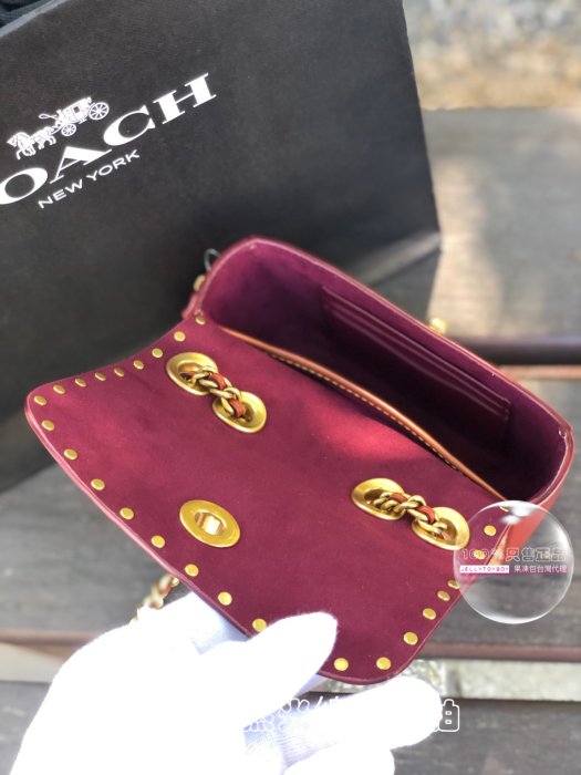 Coach 斜背包 C2462 MADISON 16 小款現貨 新山茶花香奈兒款 全新正品 焦糖色*鉚釘 方胖子 小方包