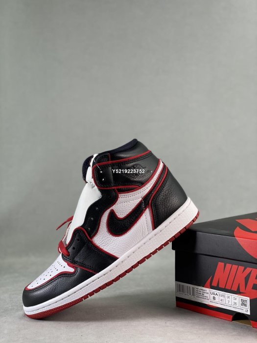 Air Jordan 1 Retro High OG “Bloodline 紅外線籃球鞋 男鞋 555088-062