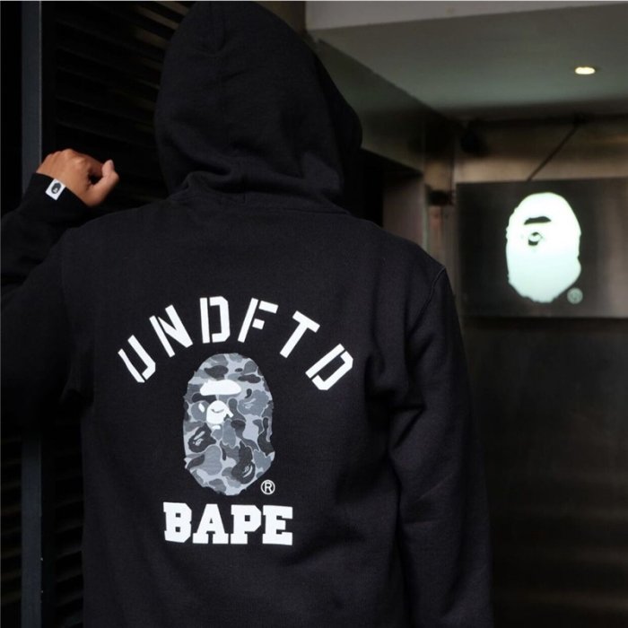 BAPE X UNDEFEATED PULLOVER HOODIE 聯乘猿人長袖連帽T恤帽T 大學T