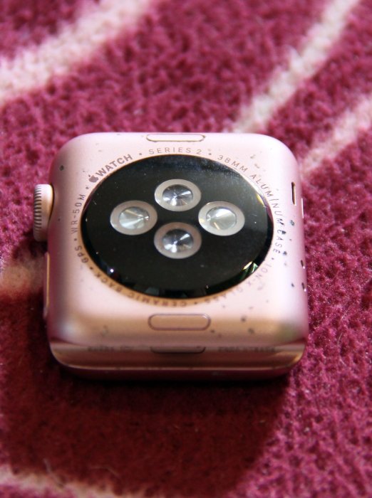 售二手Apple Watch series 2 38mm  GPS版本，玫瑰金色金屬錶殼
