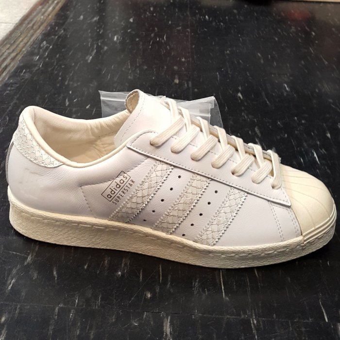 adidas SUPERSTAR 80V Undefeated 聯名款 貝殼頭 白 米白 蟒蛇 文字鞋帶 B34077