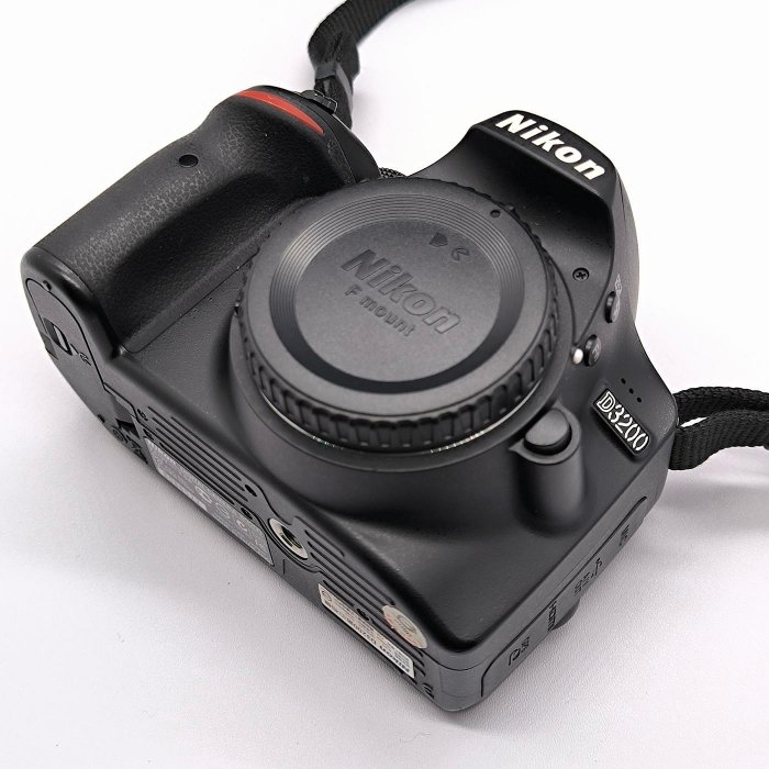 Nikon D3200 公司貨 低快門數 單機身 單眼相機