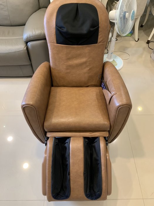 *KiKi精品*OSIM 8變小天后沙發全身按摩椅*