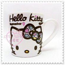 ♥小花花日本精品♥Hello Kitty日本版實用多圖經典款臉頭型月份馬克杯杯子/9月份杯