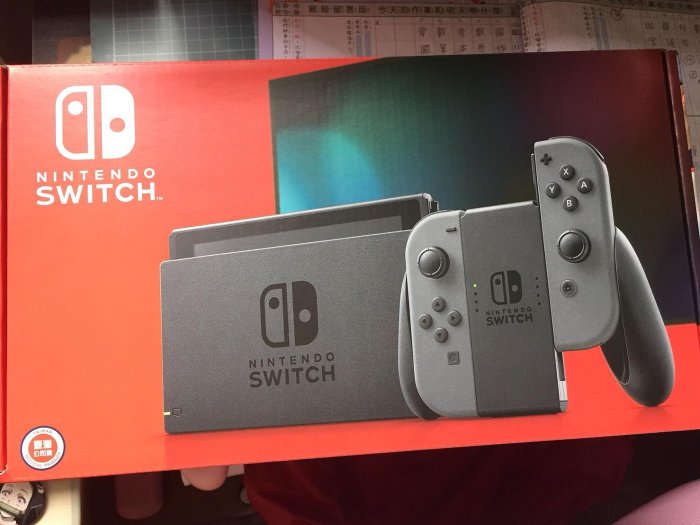 任天堂 Nintendo Switch 灰黑電力加強版主機