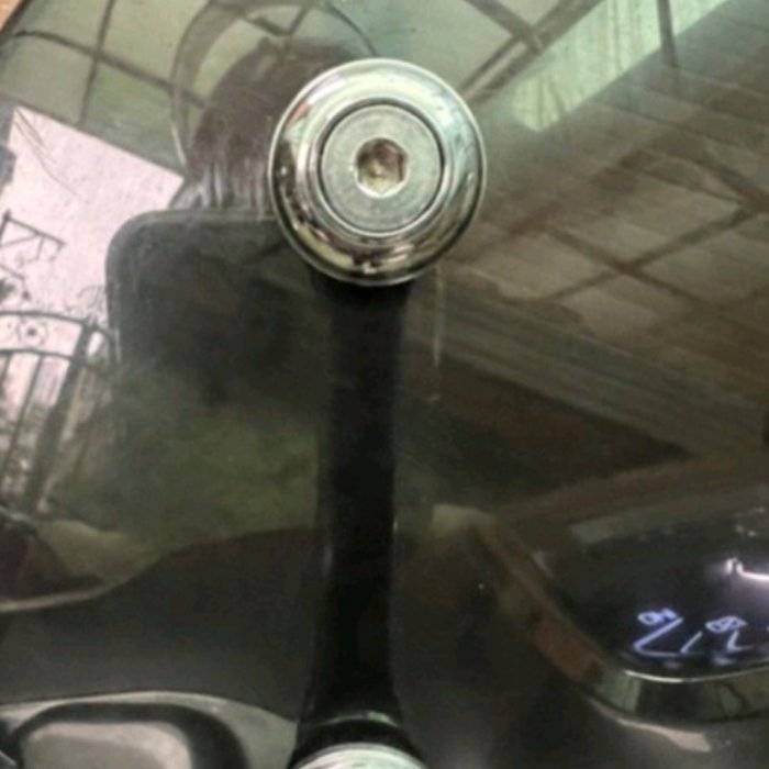 白鐵材質 】 Saluto 傻鹿頭 125 原廠風鏡 黑化 貨架 輪胎 腳踏 尾箱 座椅 傳動 儀錶板 風鏡白鐵飾蓋