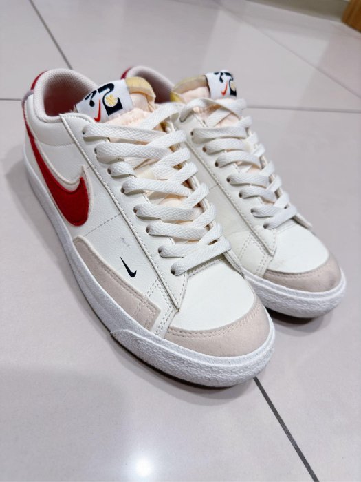 二手女鞋 NIKE 休閒鞋 女鞋 運動鞋 W BLAZER LOW 77 白紅 DX6064161 9.5新 24.5碼