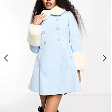 (嫻嫻屋) 英國ASOS-Miss Selfridge 甜美時尚白色仿毛邊西裝領對比淡藍色仿寶石雙排釦長大衣外套EJ23