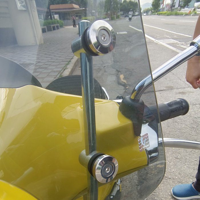 【白鐵材質 】VESPA 原廠風鏡 GTS 春天 衝刺 125 150 LT LX  白鐵材質  螺絲裝飾蓋