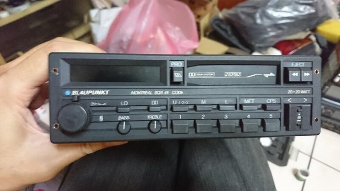 德製 BLAUPUNKT 藍點 MONTREAL SQR48 卡式主機 BMW E30 E28 E34可參考