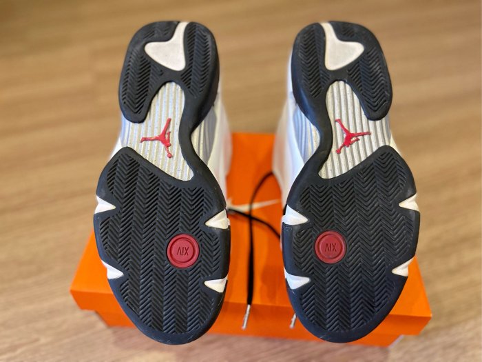 新春特價  Jordan 14 Retro Black Toe 2014（US11）保證正品 收藏家必備