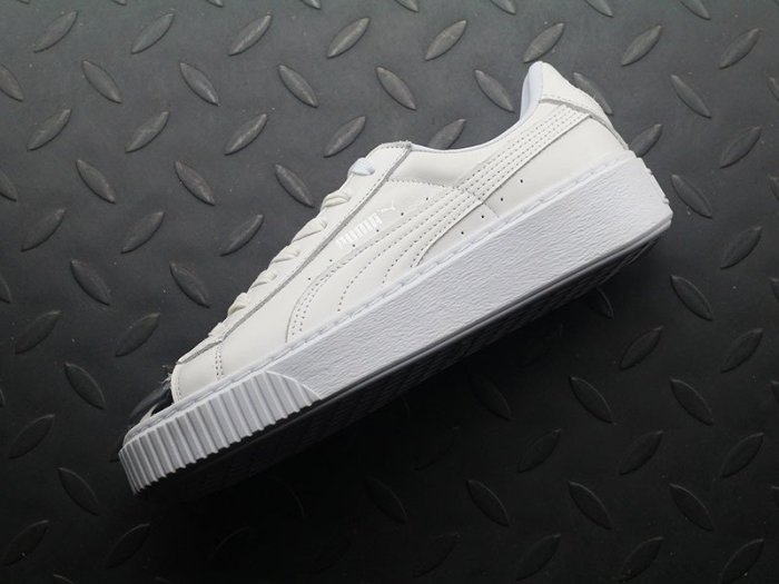 Puma Basket Platform彪馬蕾哈娜 松糕鞋板鞋 白銀頭366169-01