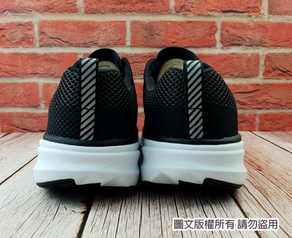 【琪琪的店】SKECHERS 男鞋 男款 休閒鞋 慢跑系列 GO RUN PURE 2 黑 246012BKW