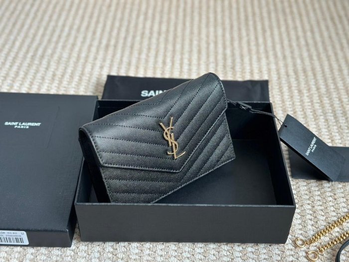 【二手】《廣州版》   包郵 MONOGRAM SAINT LAURENT YSL 經典SAI