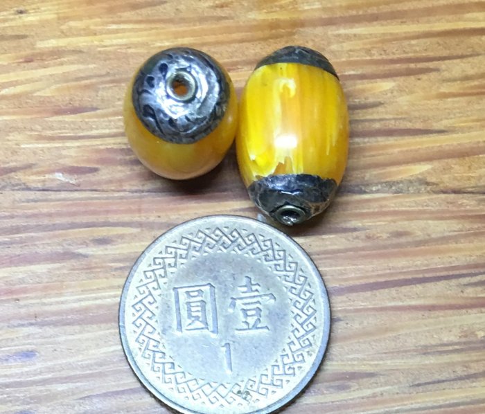 尼泊爾手製蜜蠟珠/純銀(標價是1顆) 仿蜜蠟珠G39