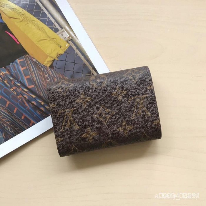 直購#LV Monogram 新按扣 翻蓋 三折 短夾 M41938 錢包 經典老花